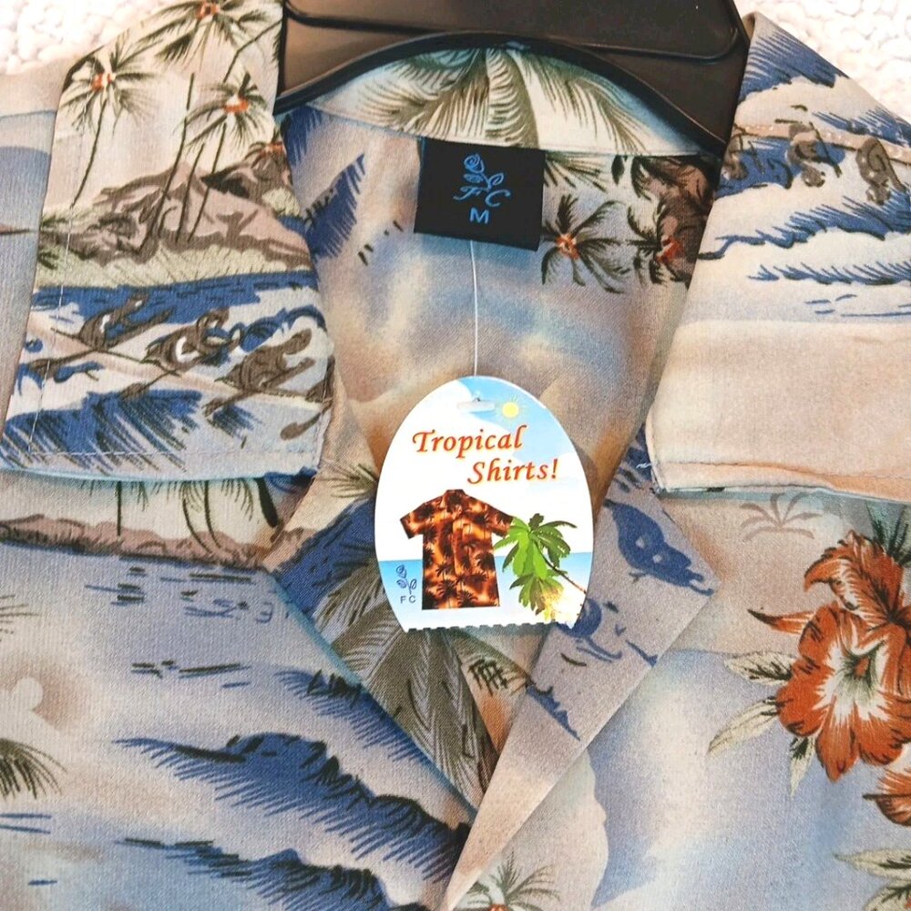 Hawaiian Tropical Men's Button Front Shirt Medium Colorful Floral multicolor Top - Picture 3 of 11